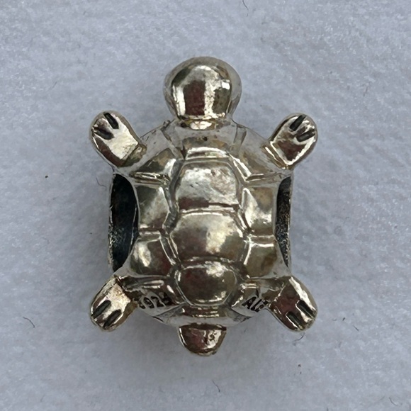 Pandora Sterling Silver Pavé Sea Turtle Charm - Picture 3 of 7